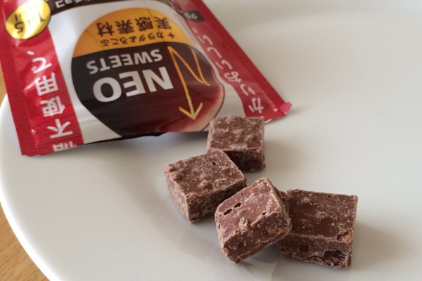 砂糖不使用チョコレート 明治 Neo Sweet を全種食べくらべ 罪悪感なしに食べられるおやつ もぐナビニュース もぐナビ