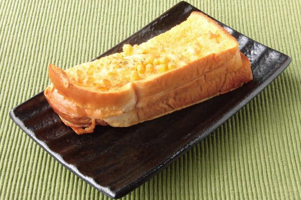 フレンチ液が染み込んでどっしり重量感のある手ごたえ。